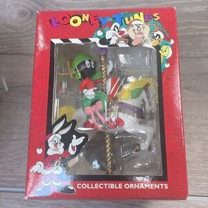 NOB Vintage Looney Tunes “Marvin the Martian” 3 Christmas Collectible Ornaments